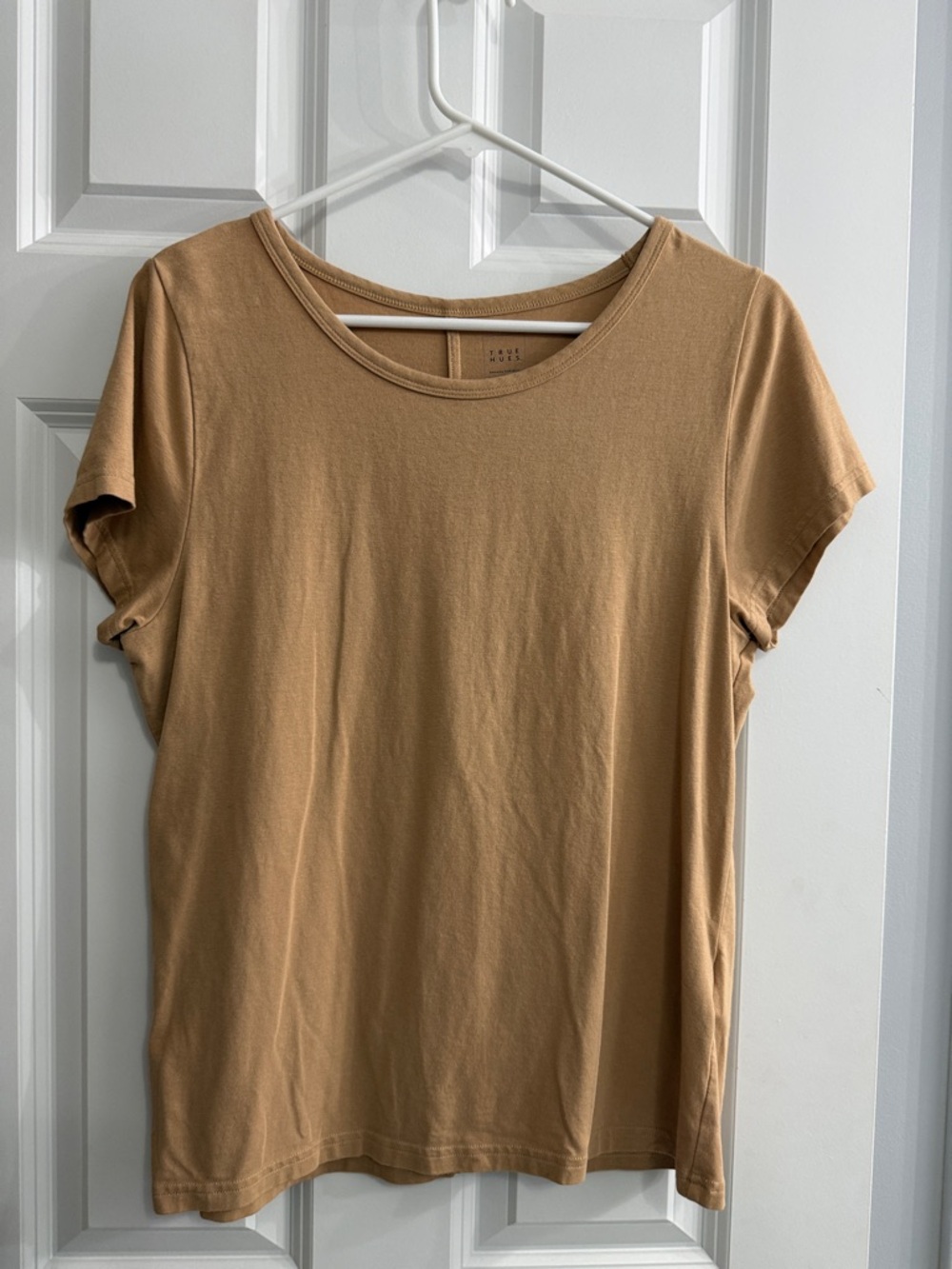 Banana Republic True Hues Short Sleeve Crewneck Tee in Camel/Tan